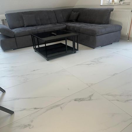 Flexible, Schoene Und Gut Aussehende Feriensuite Reutlingen Buitenkant foto