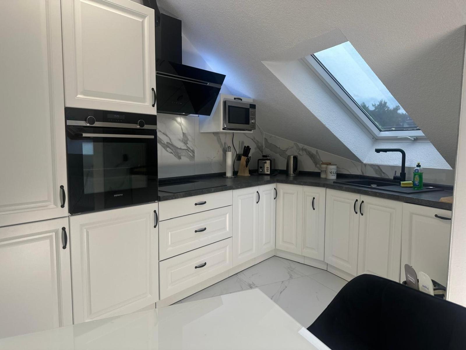 Flexible, Schoene Und Gut Aussehende Feriensuite Reutlingen Buitenkant foto