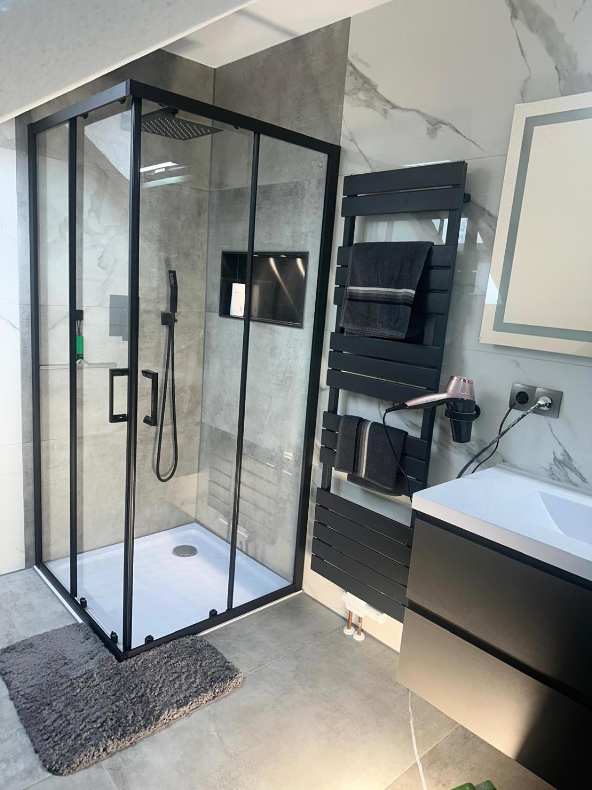Flexible, Schoene Und Gut Aussehende Feriensuite Reutlingen Buitenkant foto